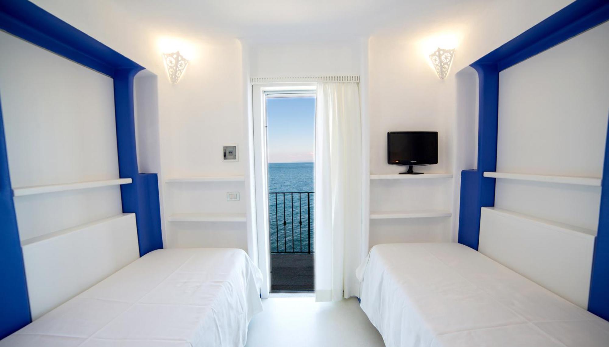 Hotel Saraceno Giglio Porto Bagian luar foto