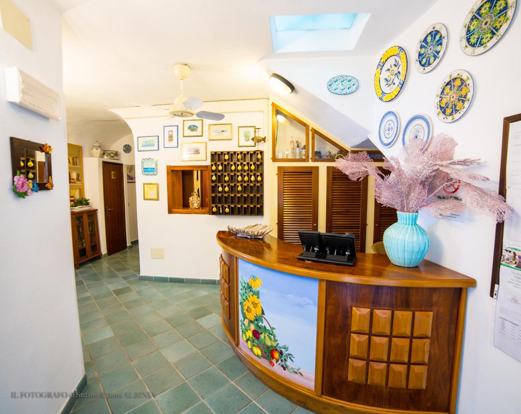 Hotel Saraceno Giglio Porto Bagian luar foto