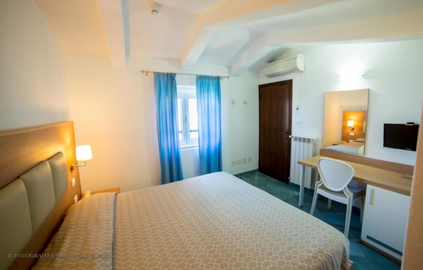 Hotel Saraceno Giglio Porto Ruang foto
